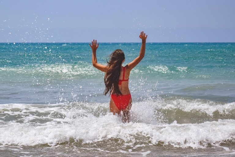 How to Say “Holiday” in French and Other Essential Travel Phrases