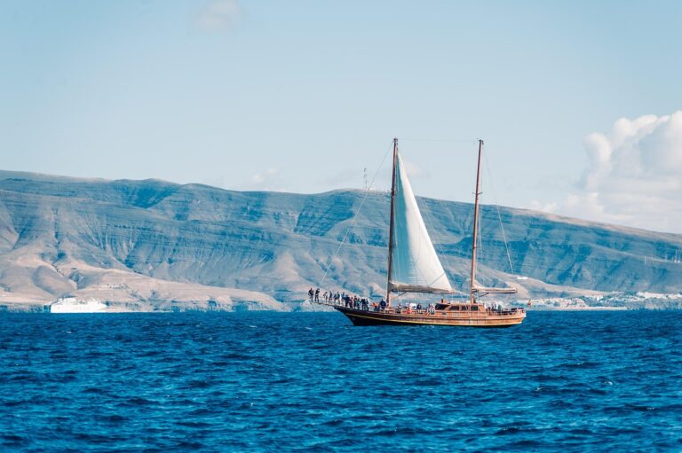 Floating Holidays Explained: How They Work and Why Employees Love Them