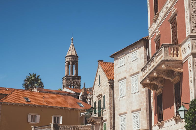 Free photo of historic architecture in hvar croatia under blue sky.jpeg