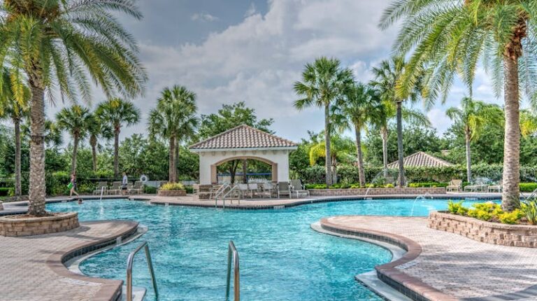 Pexels photo 261101.jpeg